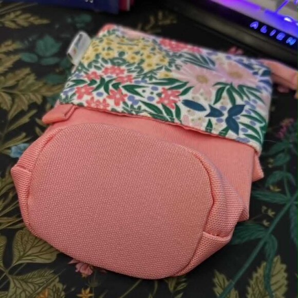 Happy Planner Springtime Flora Small Pen Pouch - Picture 4 of 5